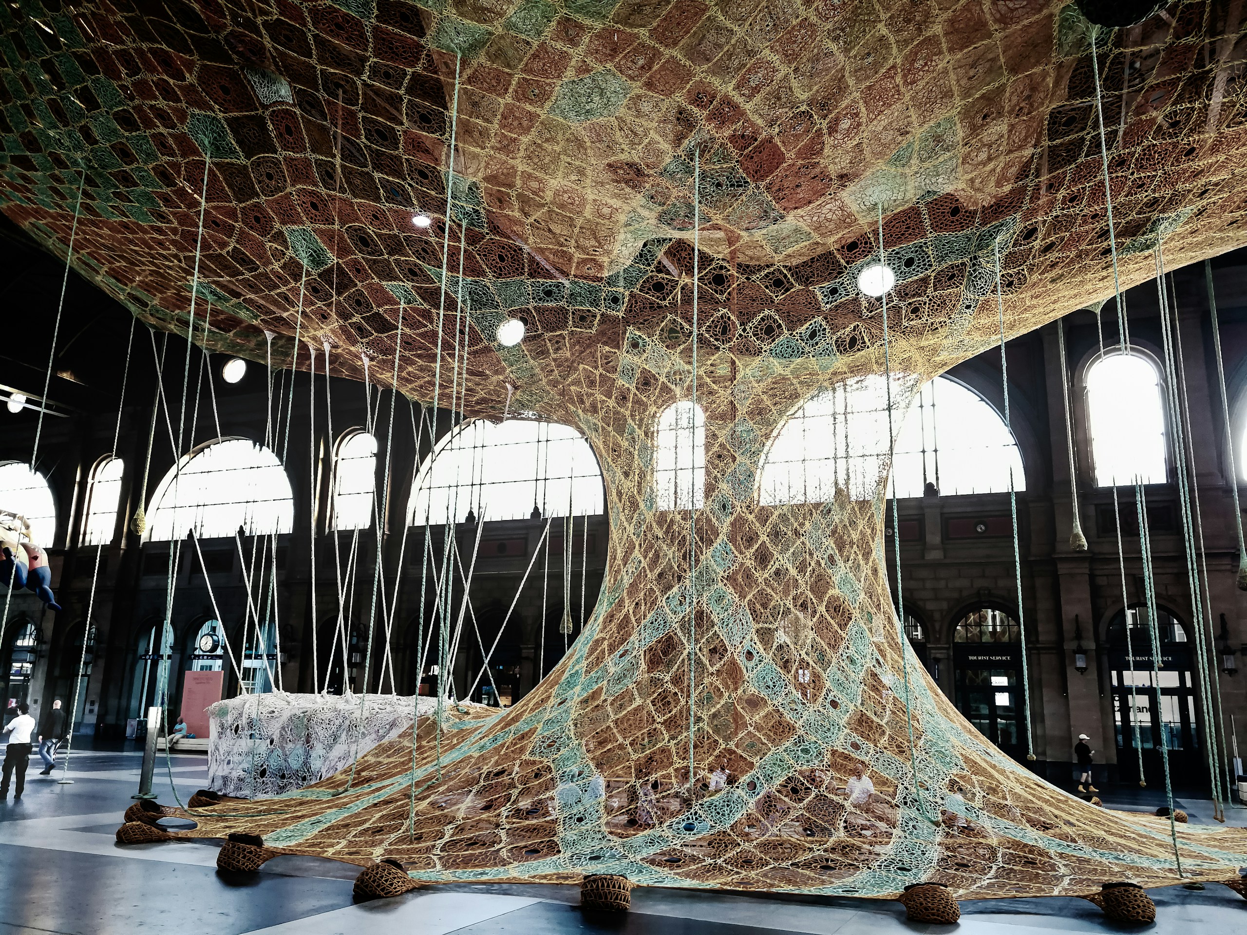 Du mot-clé à l’intention : comment l’IA redéfinit la structure d’un site